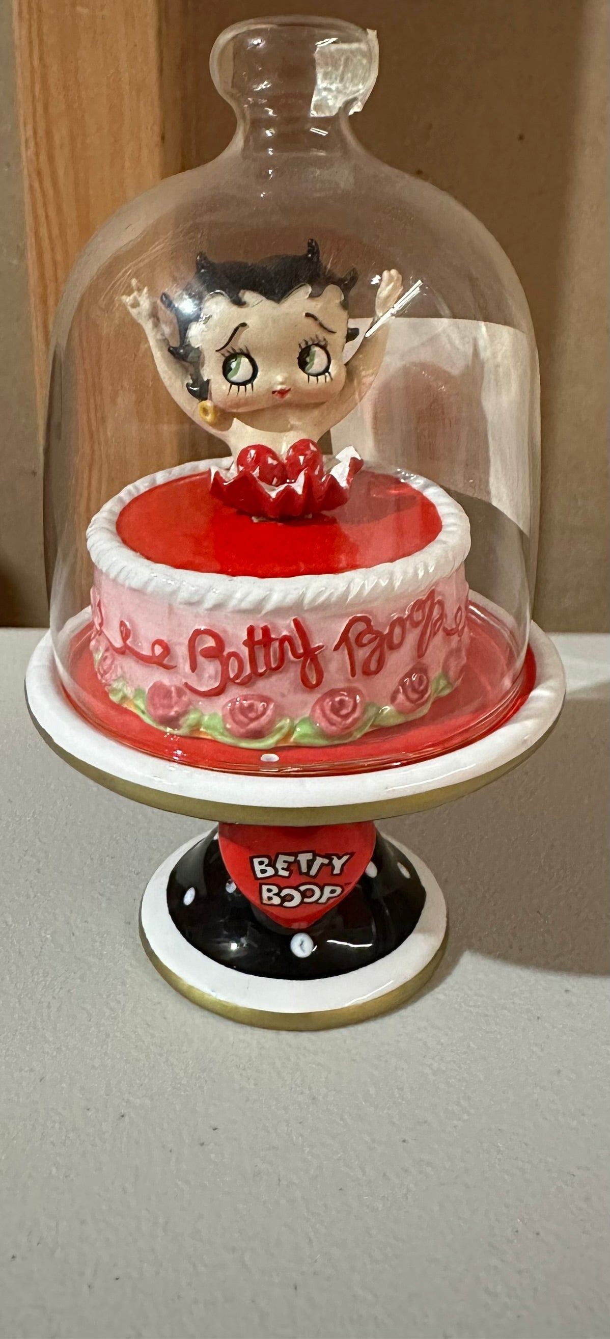 Baby Cakes Betty Boop Cake Salt and Pepper Shaker set